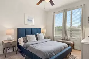 810 W St Johns Ave, Austin, TX 78752 - Photo 3