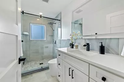 6604 Lexington Road, Austin, TX 78757 - Photo 25