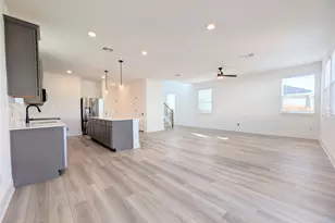 206 Kislingbury Ln, Kyle, TX 78640 - Photo 5