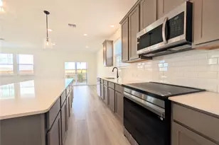 206 Kislingbury Ln, Kyle, TX 78640 - Photo 7