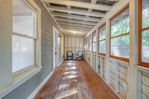 712 Nowotny Ln, Austin, TX 78702 - Photo 5
