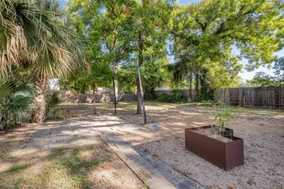 708 & 712 Nowotny Lane, Austin, TX 78702 - Photo 3