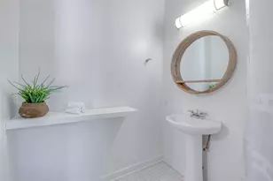 712 Nowotny Ln, Austin, TX 78702 - Photo 19