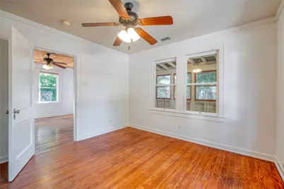 708 & 712 Nowotny Lane, Austin, TX 78702 - Photo 9