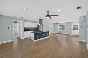 8602 Colonial Dr, Austin, TX 78758 - Photo 7