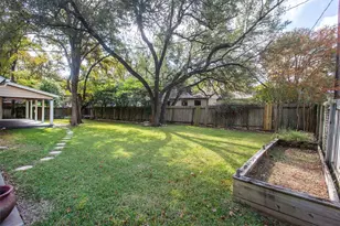 4607 Bridlewood Dr, Austin, TX 78727 - Photo 29