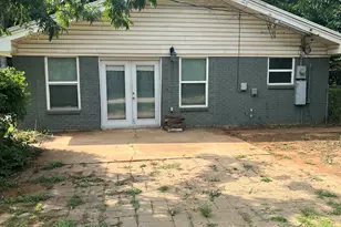 204 N Rockdale St, Lexington, TX 78947 - Photo 17