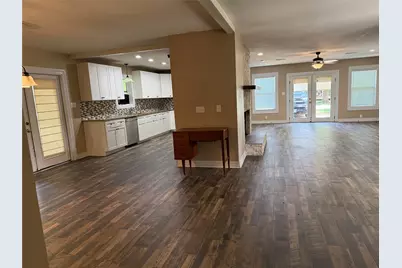 204 N Rockdale Street, Lexington, TX 78947 - Photo 3