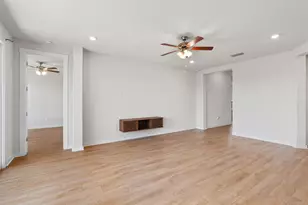2024 Centerline Ln, Georgetown, TX 78628 - Photo 5