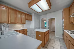 2616 Henley Dr, Round Rock, TX 78681 - Photo 9