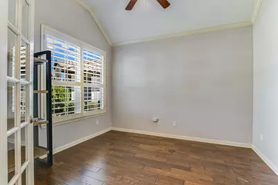 12229 Long Bay Cove, Austin, TX 78732 - Photo 7