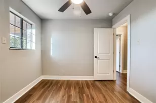 5909 Lago Vista Way D, Lago Vista, TX 78645 - Photo 21