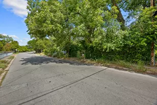 4908 Sara Dr, Austin, TX 78721 - Photo 7
