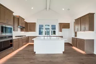 8616 Dongan Dr, Austin, TX 78744 - Photo 9