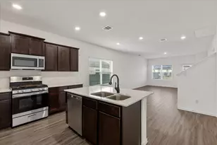 102 Coyote Mountain Cv, Georgetown, TX 78628 - Photo 5