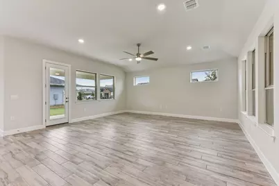 341 Sprinting Peak Drive, San Marcos, TX 78666 - Photo 3