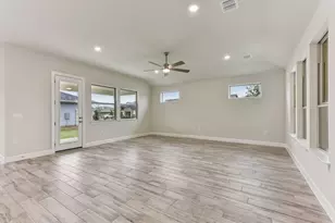 341 Sprinting Peak Dr, San Marcos, TX 78666 - Photo 3