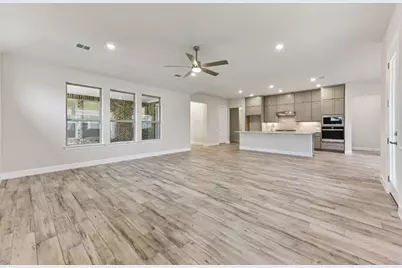 341 Sprinting Peak Drive, San Marcos, TX 78666 - Photo 5