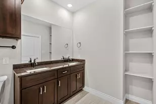 104 Bill St, Elgin, TX 78621 - Photo 19