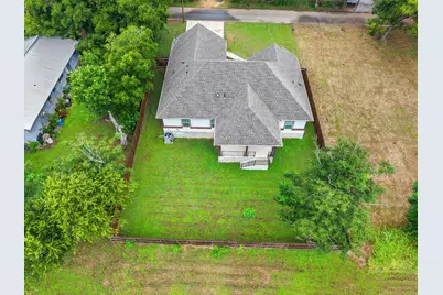 104 Bill Street, Elgin, TX 78621 - Photo 27