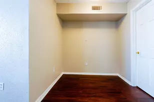 1840 Burton Dr, Austin, TX 78741 - Photo 7