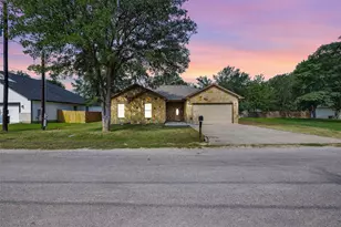 108 Pohakuloa Dr, Bastrop, TX 78602 - Photo 25