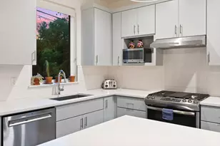 1709 Perez St, Austin, TX 78721 - Photo 11