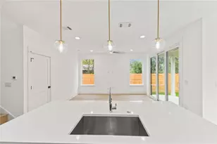 3321 Hemlock Ave, Austin, TX 78722 - Photo 11