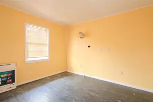 500 N Texas Ave, Nixon, TX 78140 - Photo 11