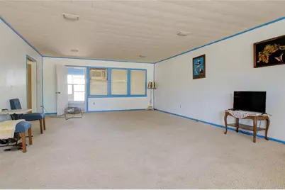 500 N Texas Avenue, Nixon, TX 78140 - Photo 3