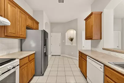 10520 Channel Island Drive, Austin, TX 78747 - Photo 9