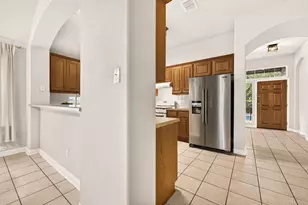 10520 Channel Island Dr, Austin, TX 78747 - Photo 5