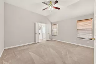 10520 Channel Island Dr, Austin, TX 78747 - Photo 13