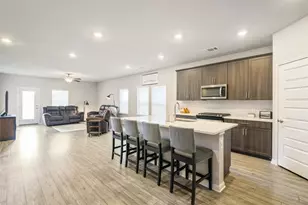 10310 Mager Ln, Hutto, TX 78634 - Photo 3