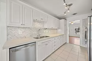 708 Keasbey St, Austin, TX 78751 - Photo 13