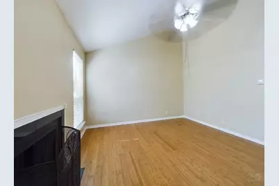 1000 W 26th Street #210, Austin, TX 78705 - Photo 3