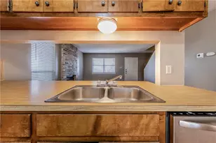 8106 Dunn St St, Austin, TX 78745 - Photo 9