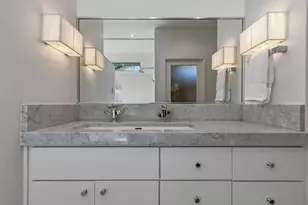 1712 W 10th Street W, Austin, TX 78703 - Photo 15