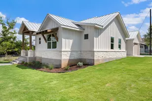 501 Ranchview Dr, Johnson City, TX 78636 - Photo 9