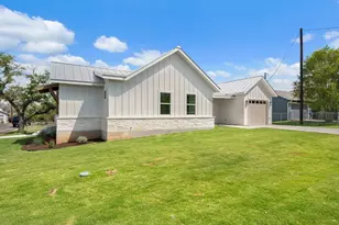 501 Ranchview Dr, Johnson City, TX 78636 - Photo 5