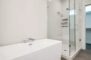 1412 Perez St, Austin, TX 78721 - Photo 11
