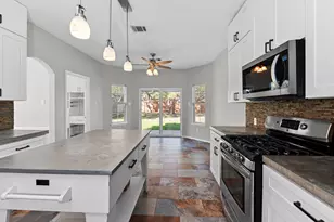 8620 Neider Dr, Austin, TX 78749 - Photo 11