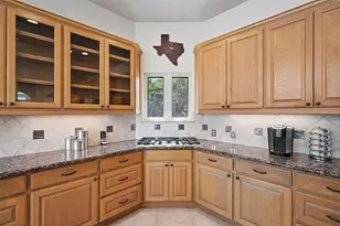 7800 Aspen Highlands Dr, Austin, TX 78746 - Photo 9