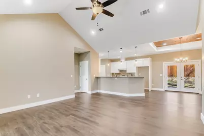 427 E Castleshoals Drive, Granite Shoals, TX 78654 - Photo 9