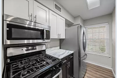 1240 Barton Hills Drive #105, Austin, TX 78704 - Photo 9