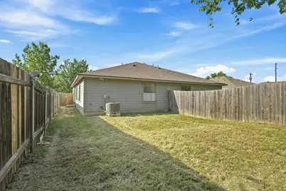 1017 Drovers Cove, Georgetown, TX 78626 - Photo 13