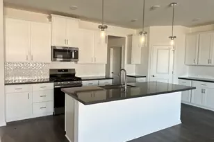 4002 Wynn Rd, Hutto, TX 78634 - Photo 23