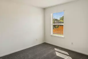 4002 Wynn Rd, Hutto, TX 78634 - Photo 13