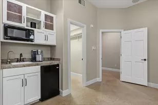 25207 Lakeview Dr, Spicewood, TX 78669 - Photo 23