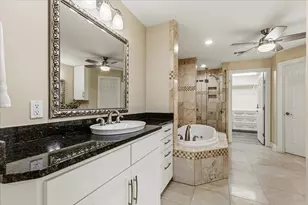 25207 Lakeview Dr, Spicewood, TX 78669 - Photo 15
